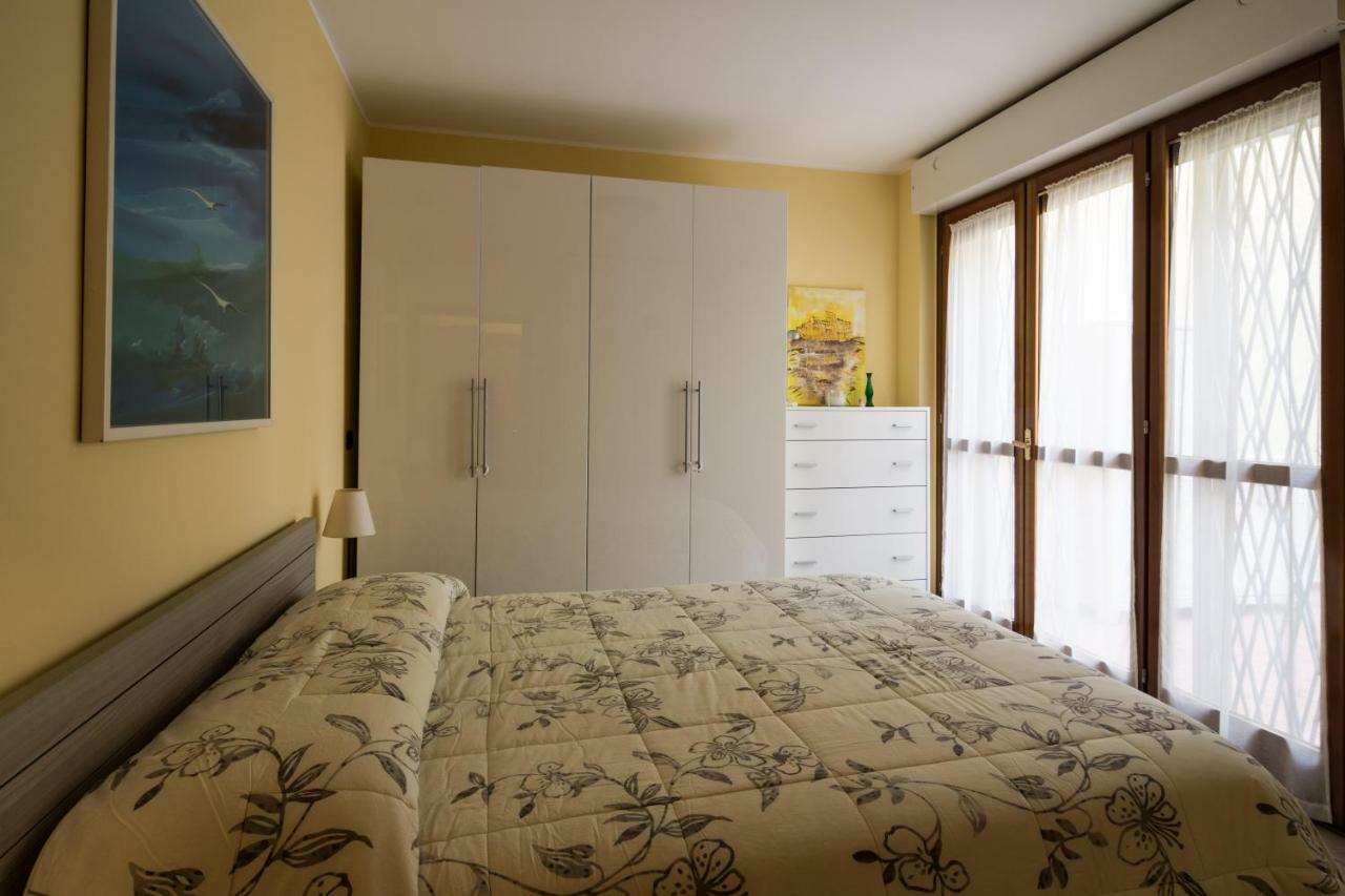 Cozy Penthouse Villa San Donato Milanese Exterior photo